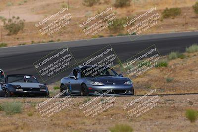 media/Jun-01-2025-CalClub SCCA (Sun) [[eae223c5dd]]/Group 1/Track Event 5/